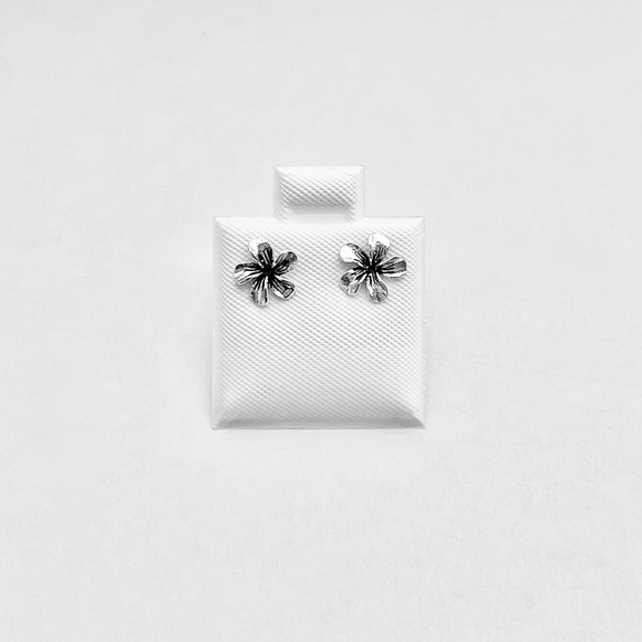 Sterling Silver Plumeria Stud Earrings, Flower Earring, Hawaii Lei Jewelry - Picture 6 of 7